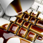 وقتی روی لپ تاپ نوشيدنی می ريزد چه كار بكنیم؟