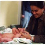 آشنایی با دلایل و علایم زایمان زودرس