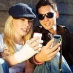 نیمی از نوجوانان نمی توانند بدون تلفن همراه دوام بیاورند