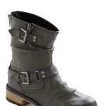 چکمه مناسب برای زمستان سرد و برفی