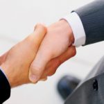 10 ترفند روانشناسی برای تاثیرگذاری بر افراد