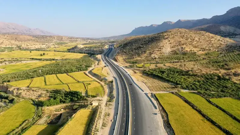 جاده های زیبای اصفهان