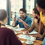 ۱۰ تکنیک روانشناسی برای افزایش قدرت تأثیرگذاری بر دیگران